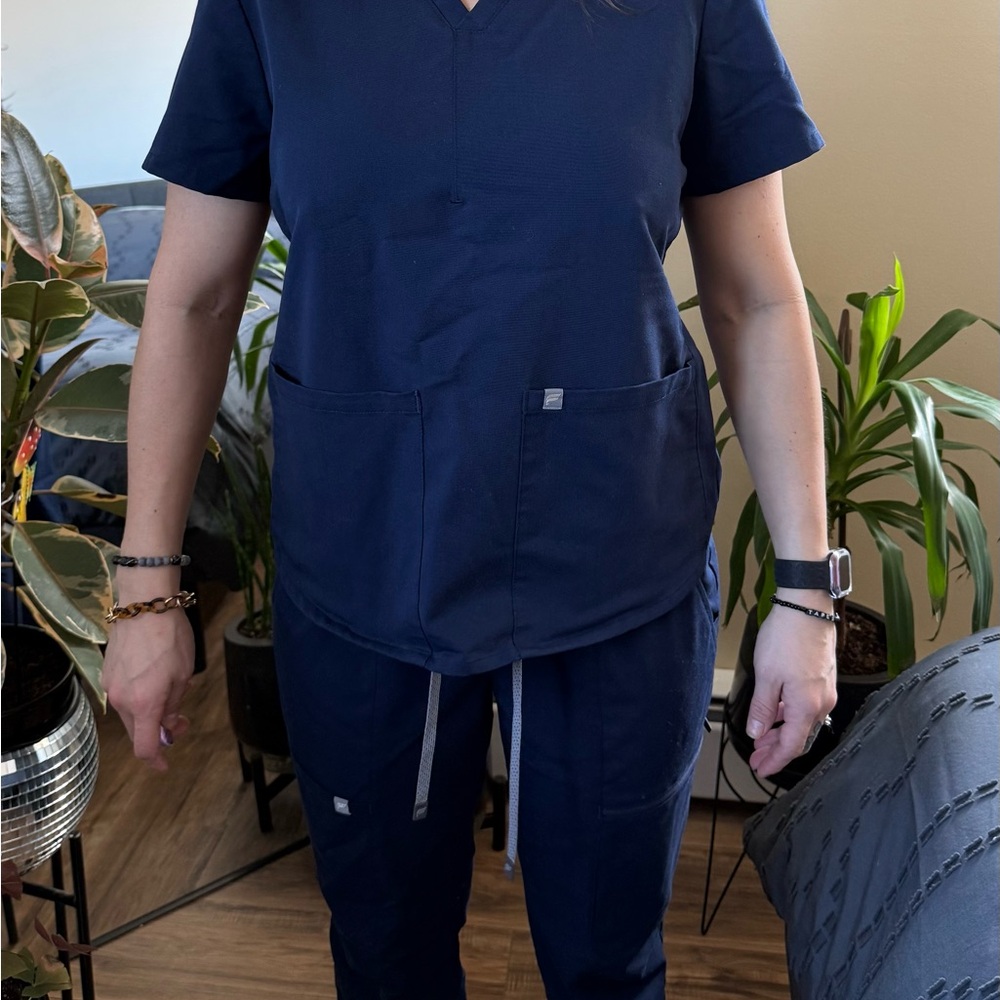 Fabletics Navy Blue Scrub Set